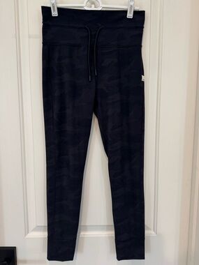 Vuori Black Camo Leggings